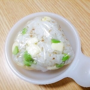 山おにぎり＊枝豆ごまチーズ